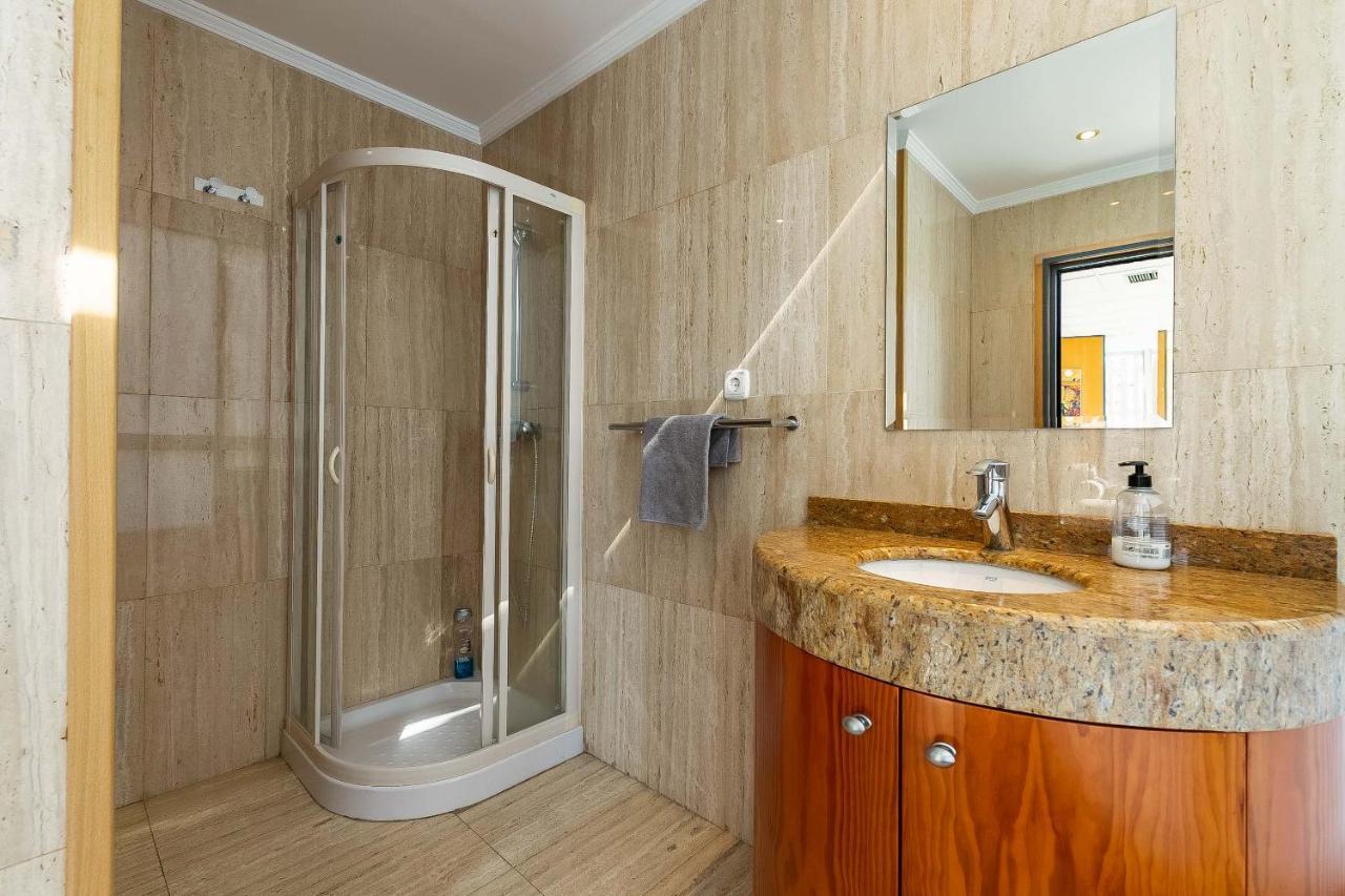 Grand Soho Ofihouse Malaga Apartment Exterior photo